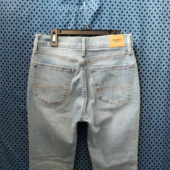 Denizen by Levi's - Juniors light blue, high-rise denim jeans. NWT. Size - 7M - Picture 9 of 10
